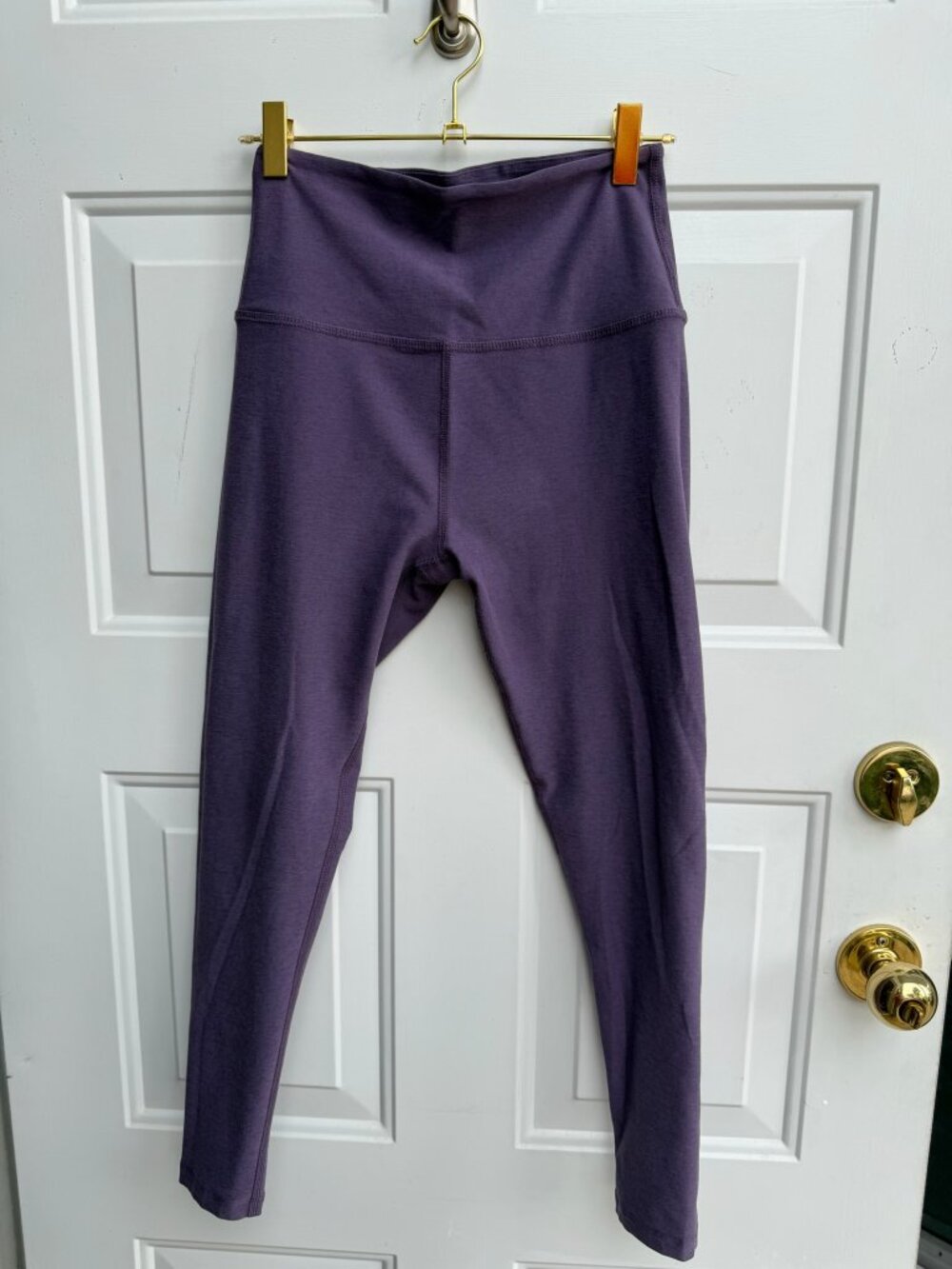 Beyond Yoga Purple Leggings Size M